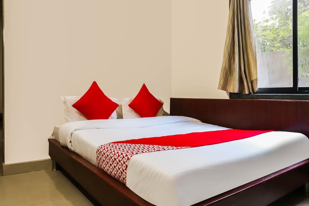 Hotel Spot On Bagiya Restaurant Harda Exterior foto